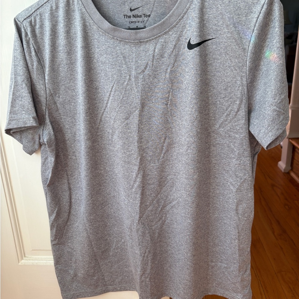 Nike Gray Short Sleeve Tee